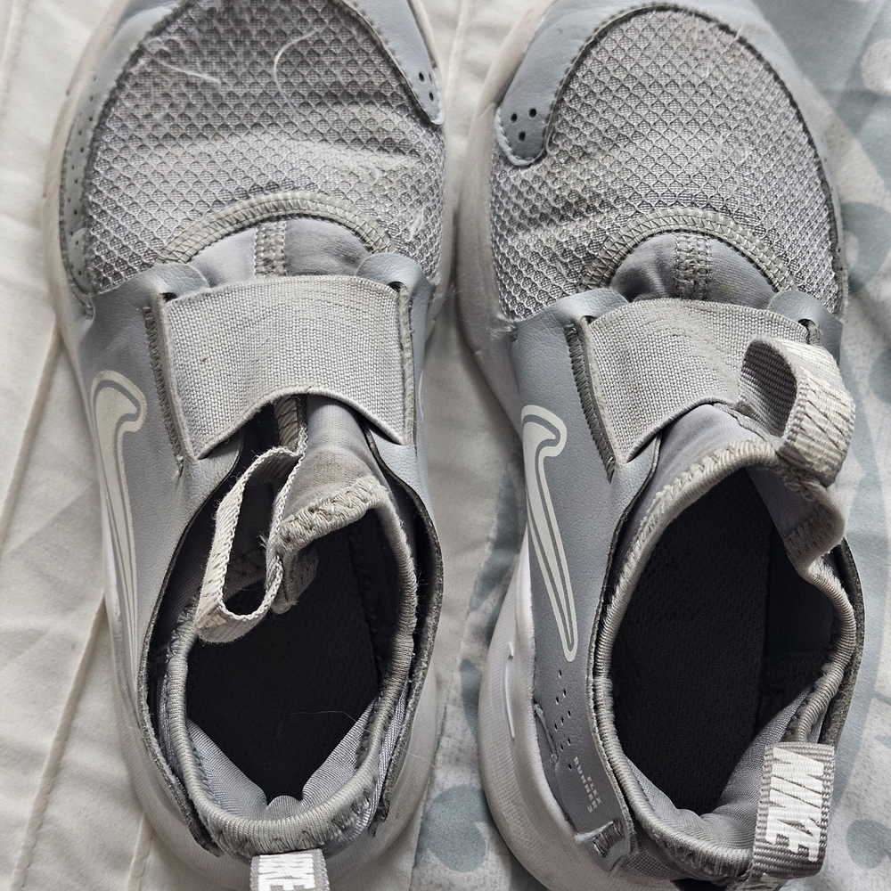 Boys Gray NIKE Sneakers Size 12.5C